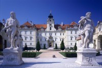/album/kultura/zamek-valtice-jpg/